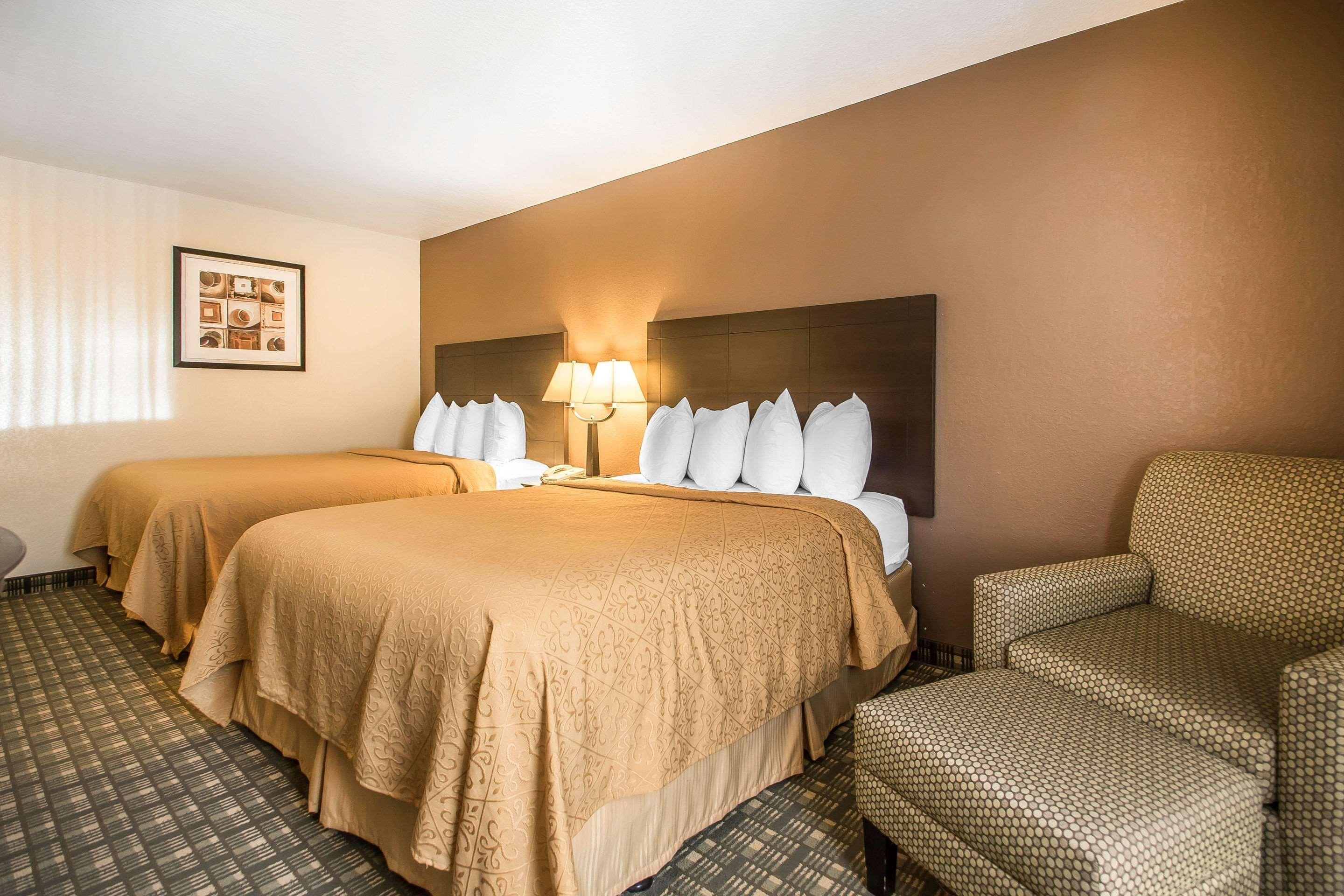 Quality Inn & Suites Decorah Ngoại thất bức ảnh