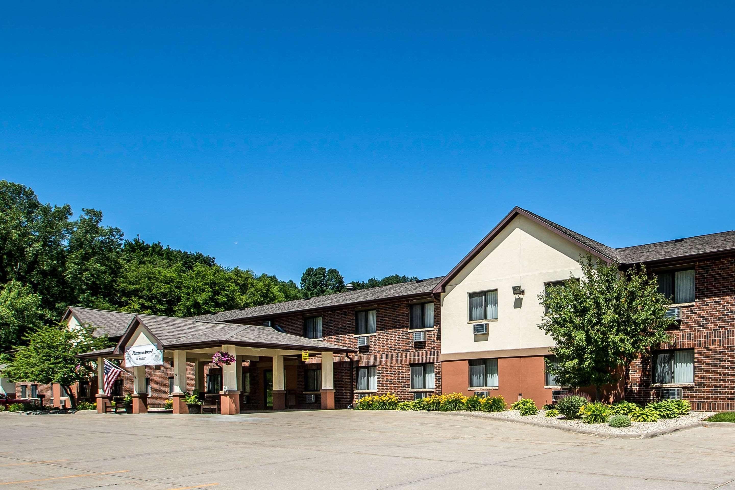Quality Inn & Suites Decorah Ngoại thất bức ảnh