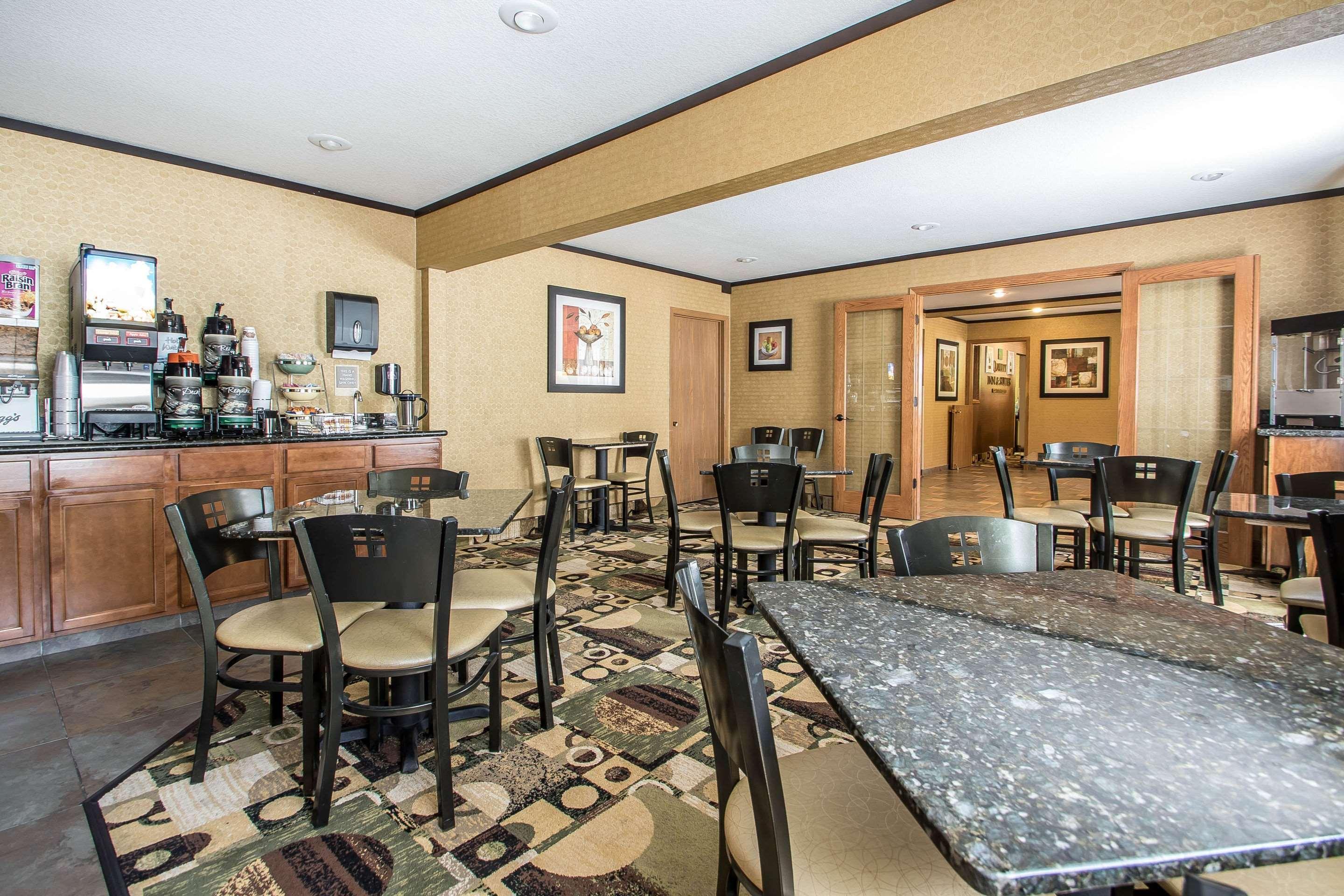 Quality Inn & Suites Decorah Ngoại thất bức ảnh