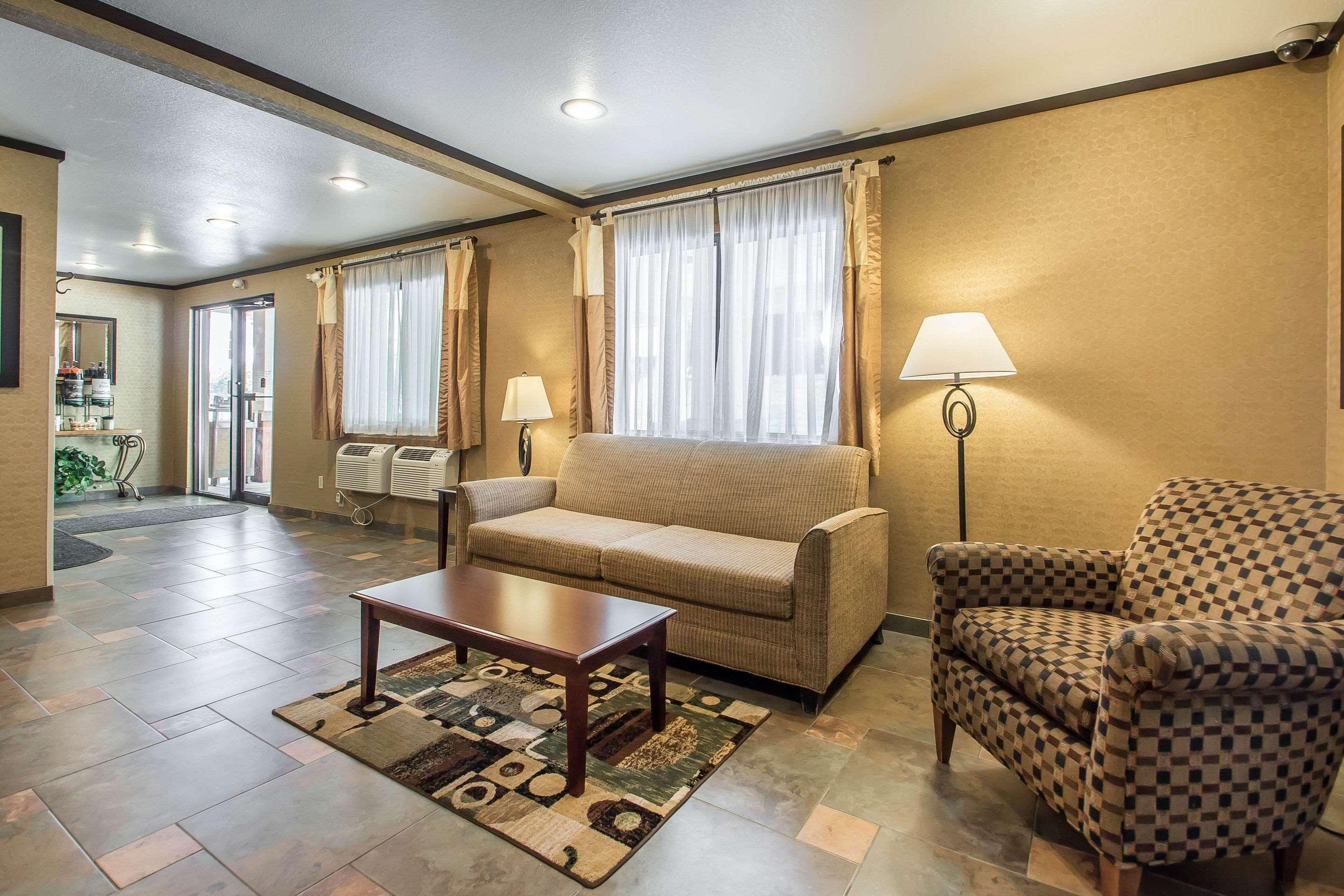 Quality Inn & Suites Decorah Ngoại thất bức ảnh